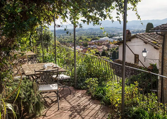 Daire Il Canto Del Maggio Penna